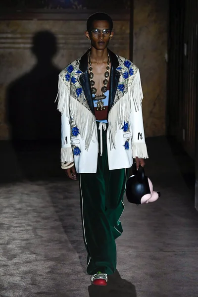 Look 21